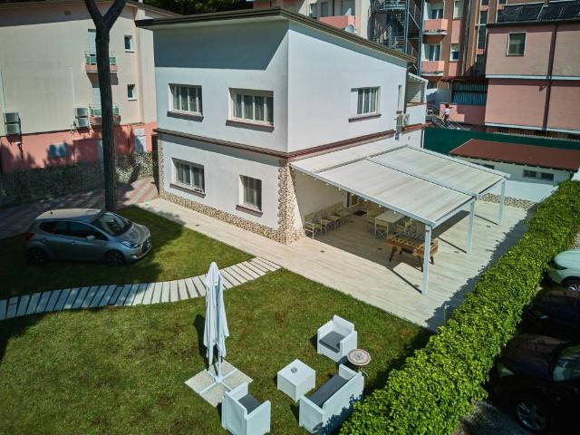 Villa Indipendente in vendita a Milano Marittima, Cervia