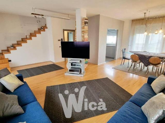 Villa Indipendente in vendita a Cervia, Reggio Emilia
