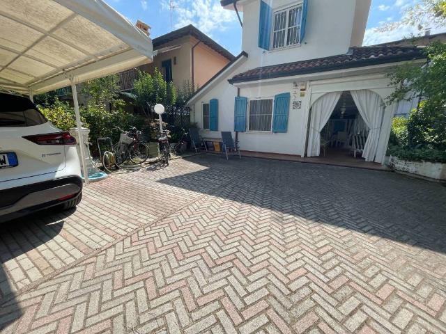 Villa Indipendente in vendita a Milano Marittima, Cervia