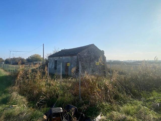 Villa Indipendente in vendita a Cervia, Reggio Emilia