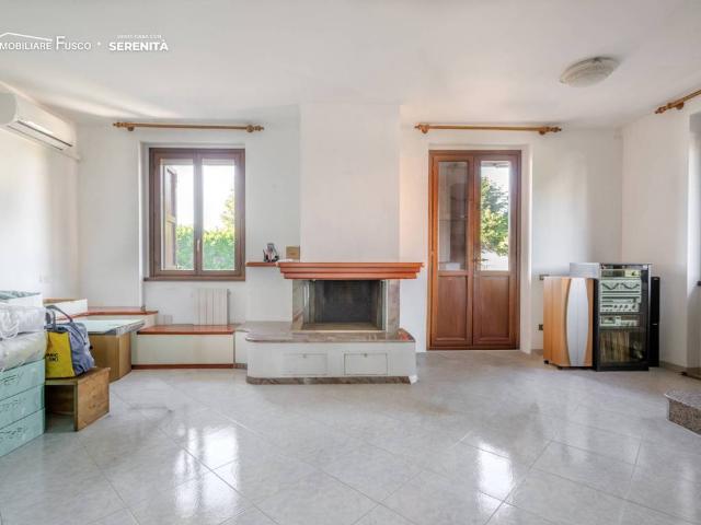 Villa Indipendente in vendita a Cervignano D'adda, Lombardia