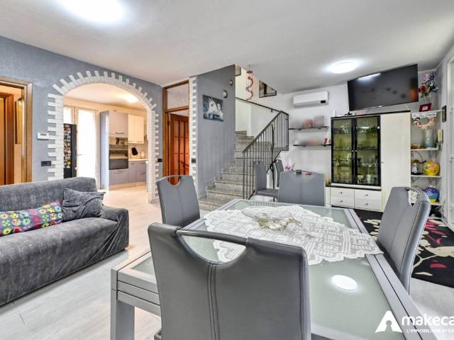 Villa Indipendente in vendita a Cervignano D'adda, Lombardia