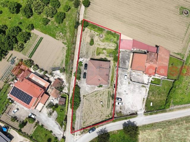 Villa Indipendente in vendita a Cervinara, Campania