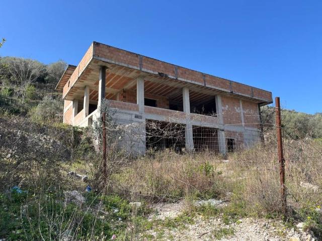 Villa Indipendente in vendita a Cervino, Campania