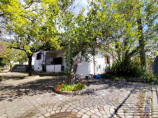 Villa Indipendente in vendita a Cervino, Campania