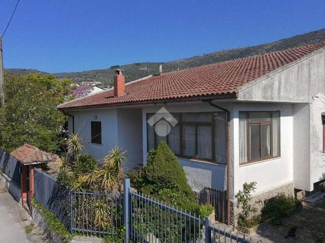 Villa Indipendente in vendita a Cervino, Campania
