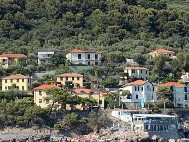 Villa Indipendente in vendita a Capo Mimosa, Cervo