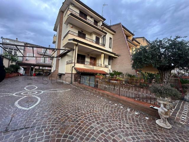 Villa Indipendente in vendita a Cesa, Campania