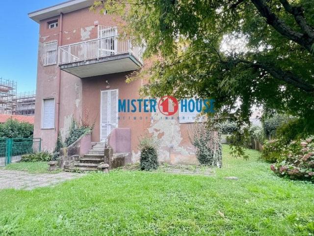 Villa Indipendente in vendita a Molinello, Cesano Maderno