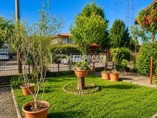 Villa Indipendente in vendita a Molinello, Cesano Maderno