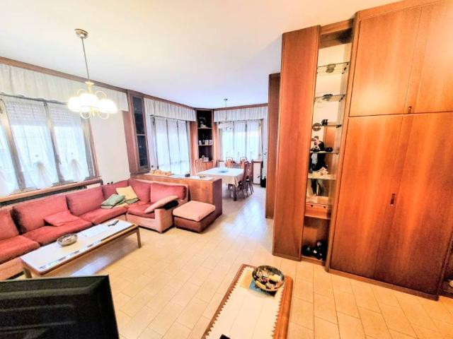 Villa Indipendente in vendita a Molinello, Cesano Maderno