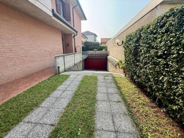 Villa Indipendente in vendita a Molinello, Cesano Maderno