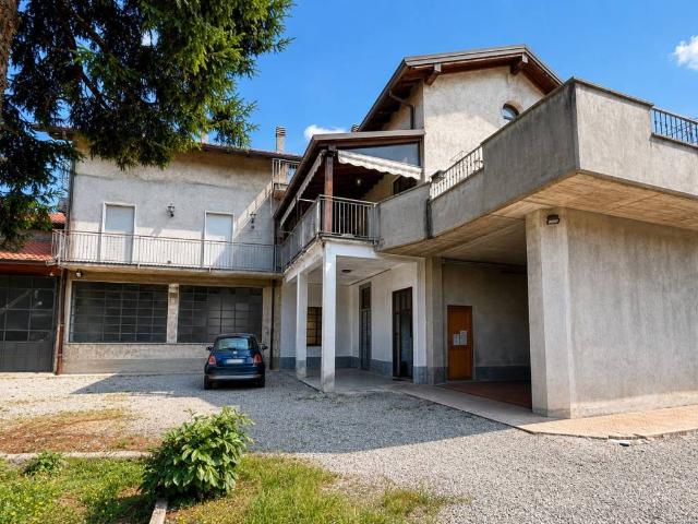 Villa Indipendente in vendita a Molinello, Cesano Maderno