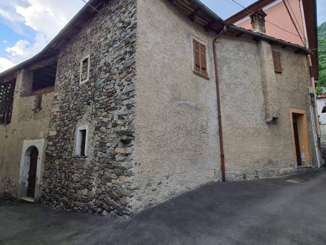 Villa Indipendente in vendita a Piemonte, Verbano-cusio-ossola
