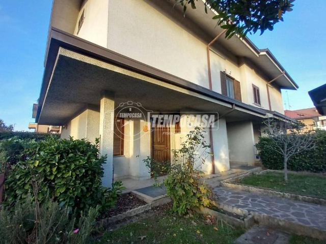 Villa Indipendente in vendita a Villaggio Ina Casa, Cesate