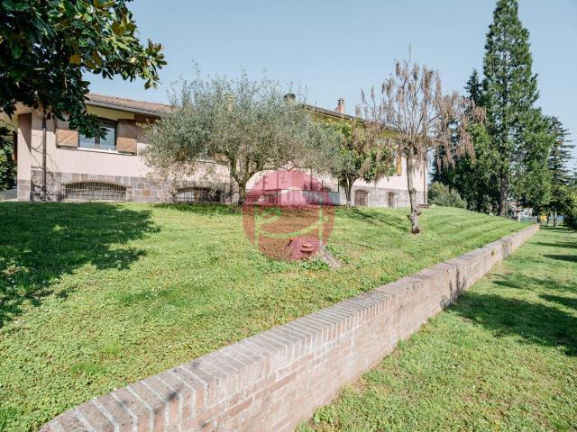 Villa Indipendente in vendita a Unione dei comuni Valle del Savio, Cesenà