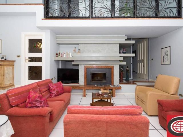 Villa Indipendente in vendita a Unione dei comuni Valle del Savio, Cesenà