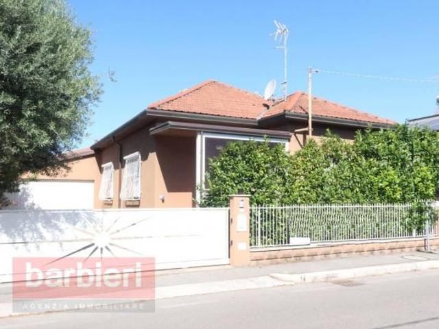 Villa Indipendente in vendita a Unione dei comuni Valle del Savio, Cesenà