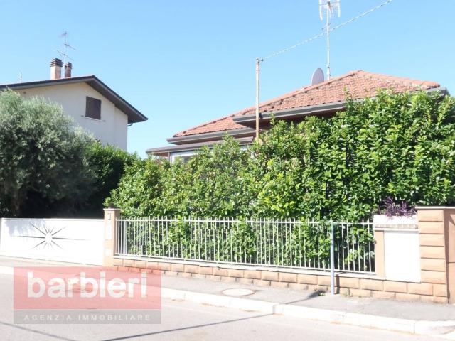 Villa Indipendente in vendita a Unione dei comuni Valle del Savio, Cesenà