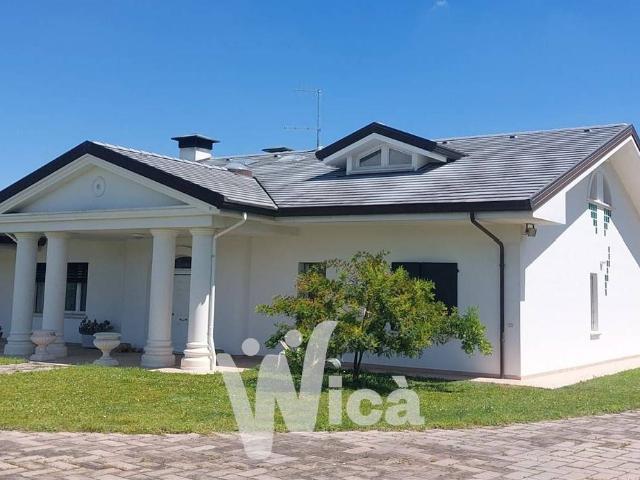 Villa Indipendente in vendita a Unione dei comuni Valle del Savio, Cesenà