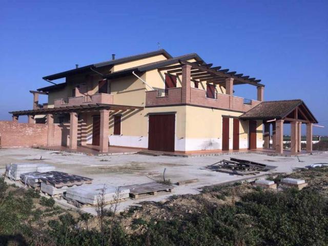 Villa Indipendente in vendita a Unione dei comuni Valle del Savio, Cesenà