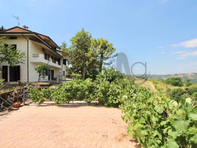 Villa Indipendente in vendita a Roncofreddo, Reggio Emilia