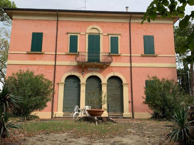 Villa Indipendente in vendita a Unione dei comuni Valle del Savio, Cesenà