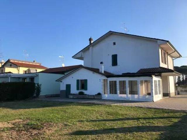 Villa Indipendente in vendita a Unione dei comuni Valle del Savio, Cesenà