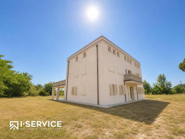 Villa Indipendente in vendita a Unione dei comuni Valle del Savio, Cesenà