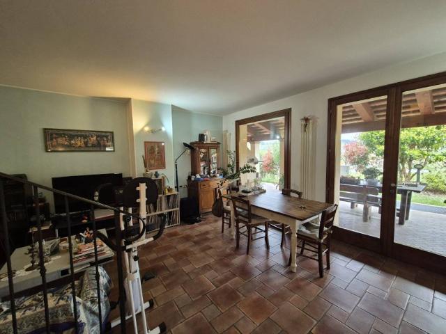 Villa Indipendente in vendita a Unione dei comuni Valle del Savio, Cesenà