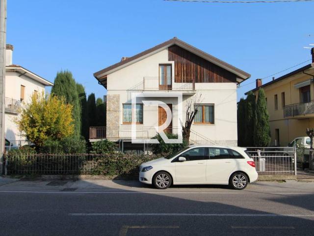 Villa Indipendente in vendita a Unione dei comuni Valle del Savio, Cesenà