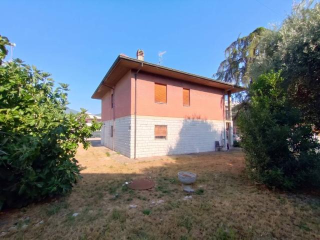 Villa Indipendente in vendita a Unione dei comuni Valle del Savio, Cesenà