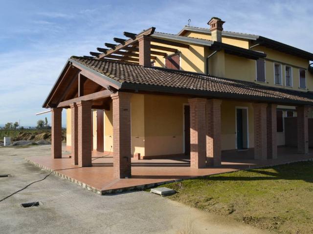 Villa Indipendente in vendita a Unione dei comuni Valle del Savio, Cervia