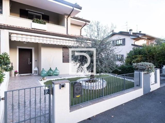 Villa Indipendente in vendita a Unione dei comuni Valle del Savio, Cesenà