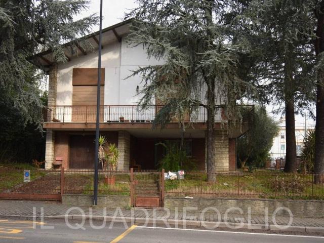 Villa Indipendente in vendita a Unione dei comuni Valle del Savio, Cesenà