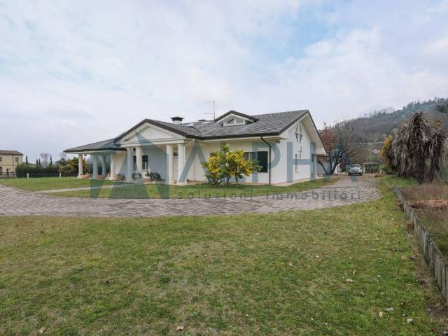 Villa Indipendente in vendita a Unione dei comuni Valle del Savio, Cesenà