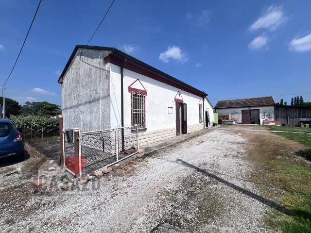 Villa Indipendente in vendita a Unione dei comuni Valle del Savio, Cesenà