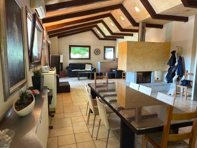 Villa Indipendente in vendita a Unione dei comuni Valle del Savio, Cesenà