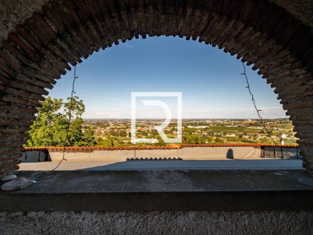 Villa Indipendente in vendita a Calisese, Cesena
