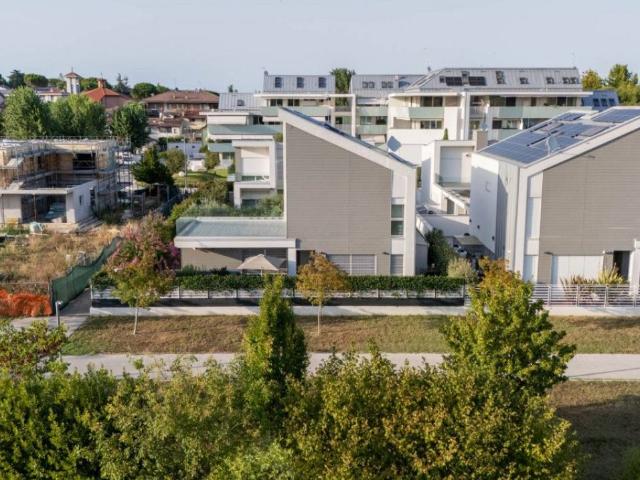 Villa Indipendente in vendita a Quartiere Fiorenzuola, Cesena