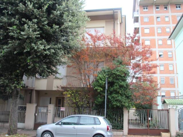 Villa Indipendente in vendita a Quartiere Centro Urbano, Cesena