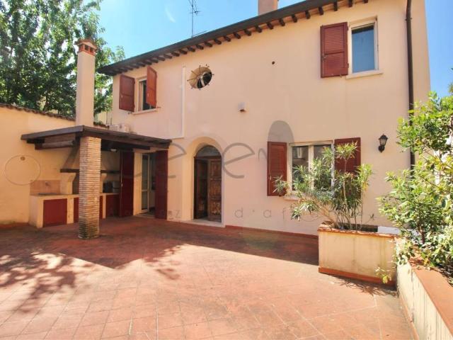Villa Indipendente in vendita a Unione dei comuni Valle del Savio, Cesenà