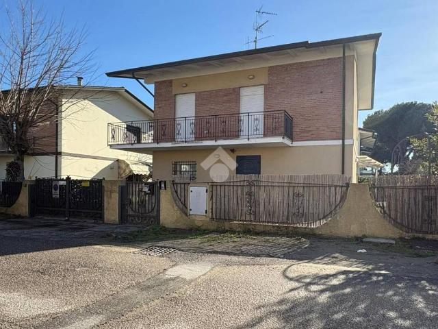 Villa Indipendente in vendita a Cesenatico, Reggio Emilia