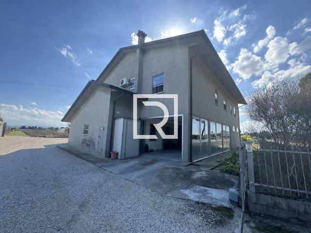 Villa Indipendente in vendita a Unione dei comuni Valle del Savio, Cesenà