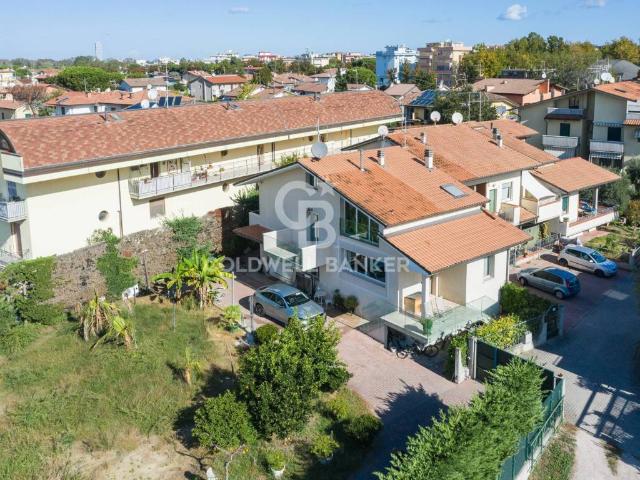 Villa Indipendente in vendita a Valverde, Cesenatico