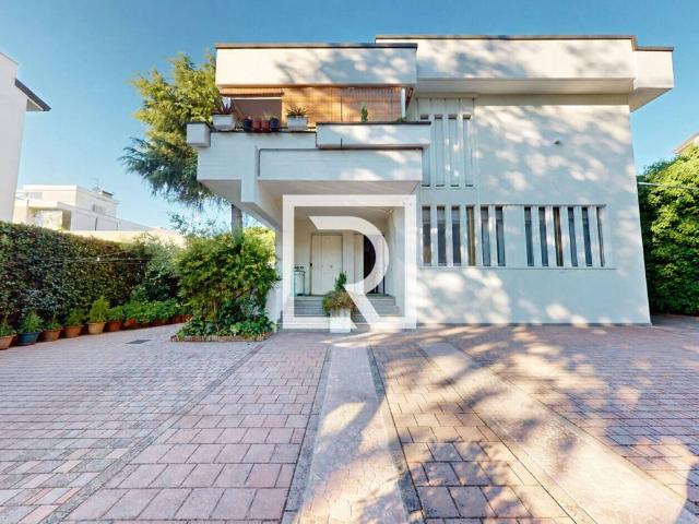 Villa Indipendente in vendita a Cesenatico, Reggio Emilia