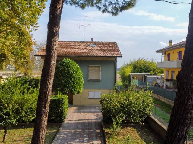 Villa Indipendente in vendita a Cella, Cesenatico