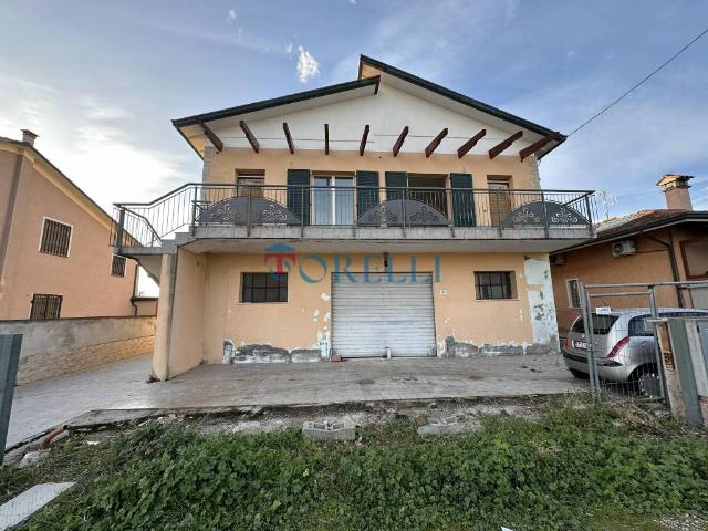 Villa Indipendente in vendita a Cella, Cesenatico