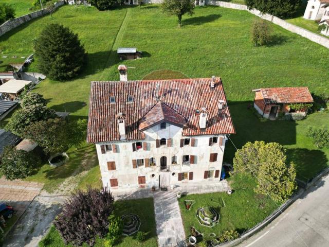 Villa Indipendente in vendita a Cesiomaggiore, Veneto