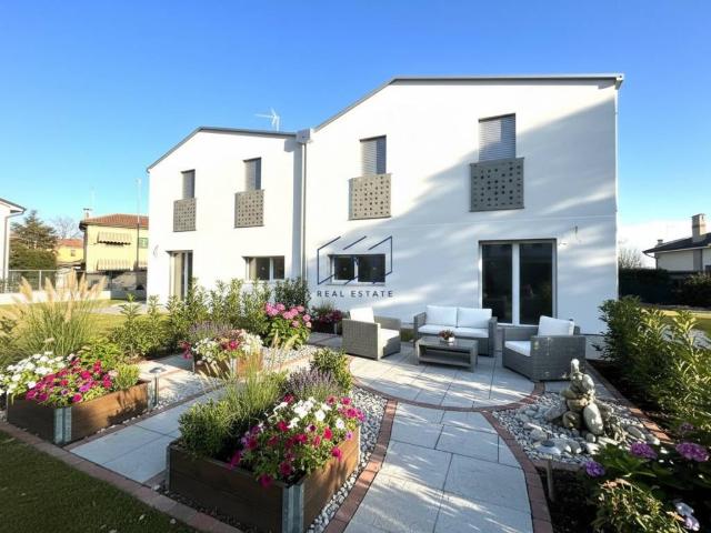 Villa Indipendente in vendita a Cessalto, Veneto